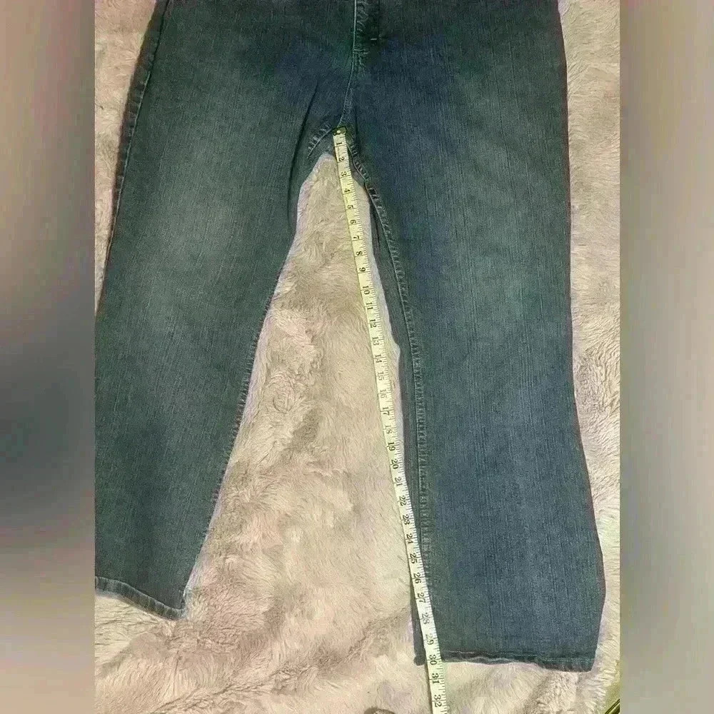 VF Jeanswear 24W/32M Women’s Jeans - Picture 7 of 7